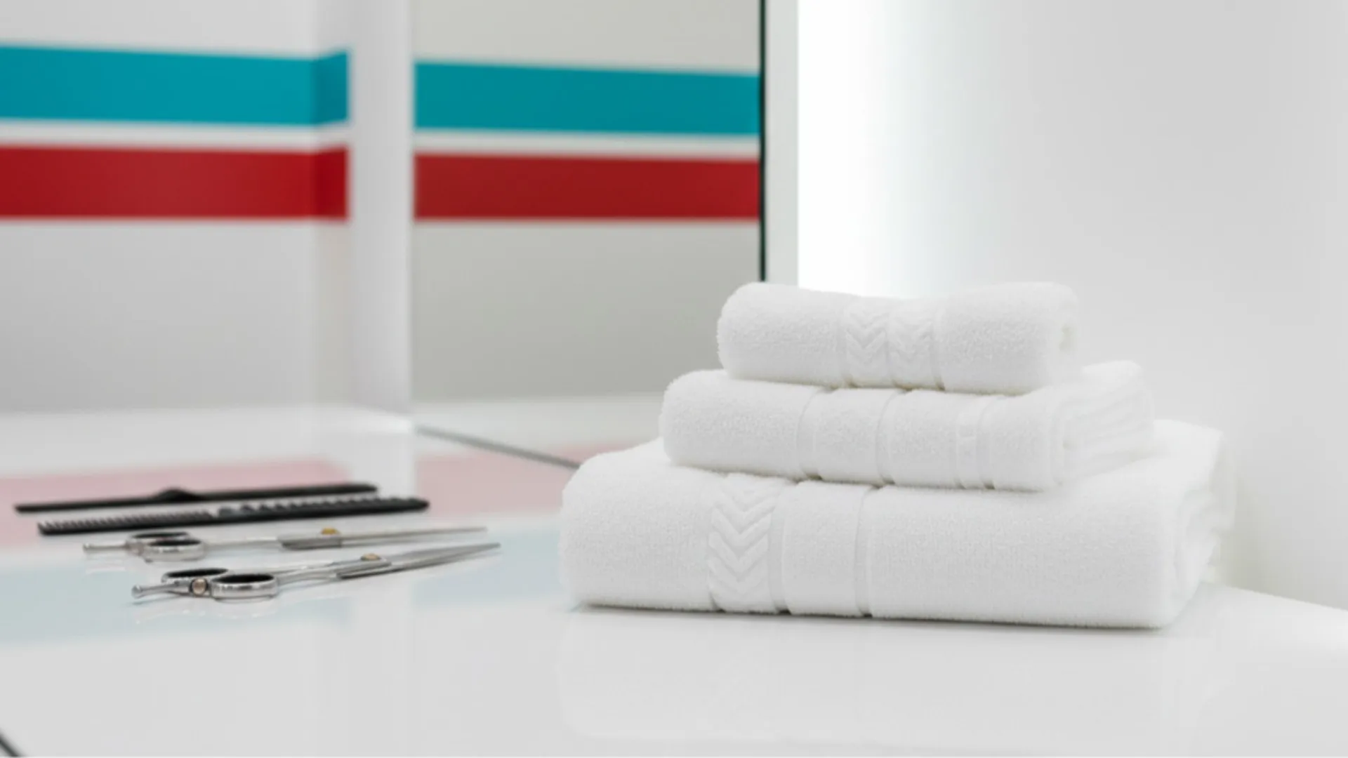 Kuaför Tekstillerinde Leke ve Yağ Giderme Teknikleri